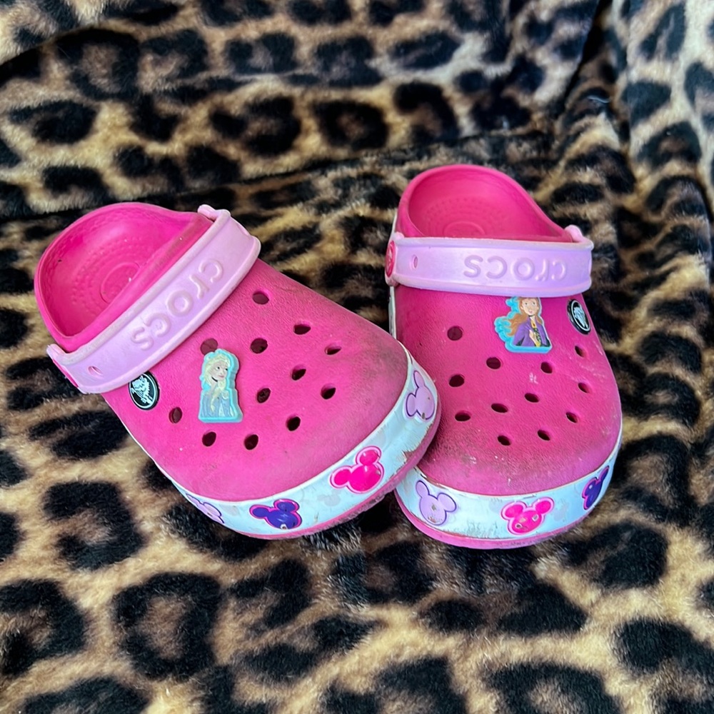 Light up Minnie Crocs